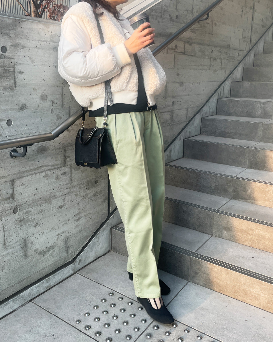 楽してキレイ!! プレミアムコットン タックストレートトラウザー【URBAN by WHEIR】